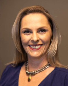 Dra. Adriana Fassbinder Dessuy